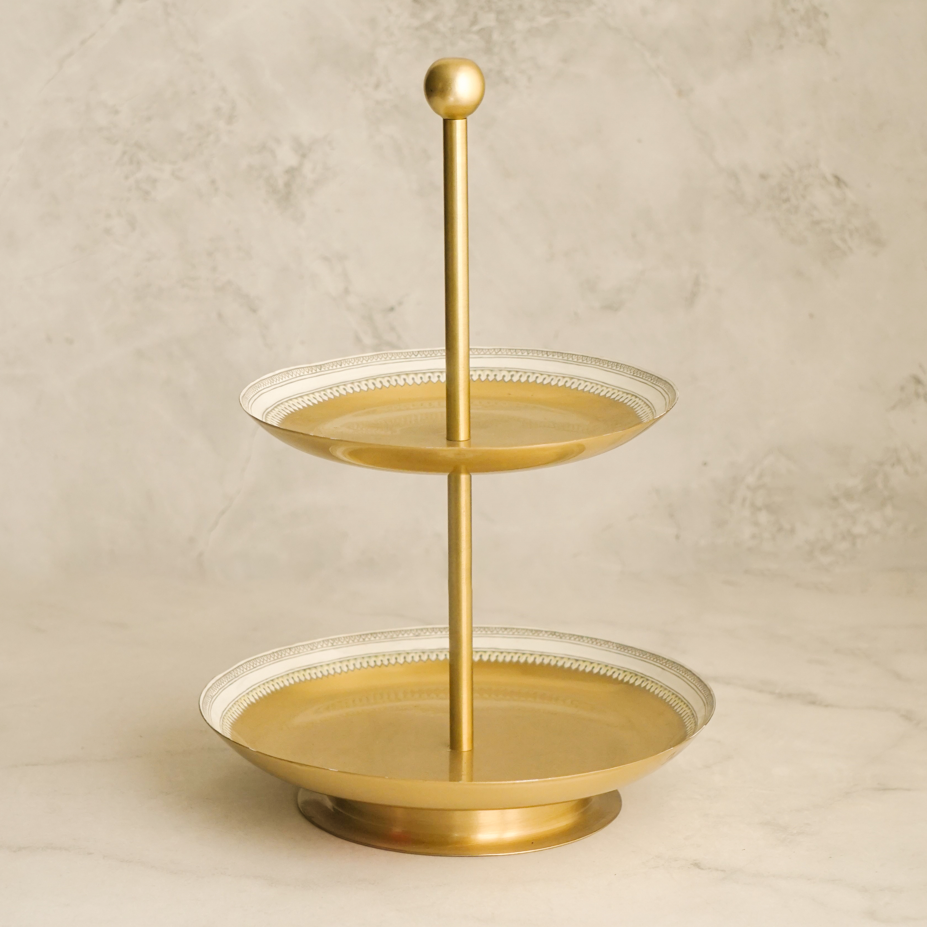 Brass 2-Tier Dessert Stand